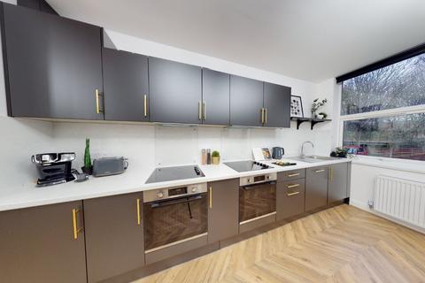 undefined, Central Road, Manchester, Greater Manchester, M20