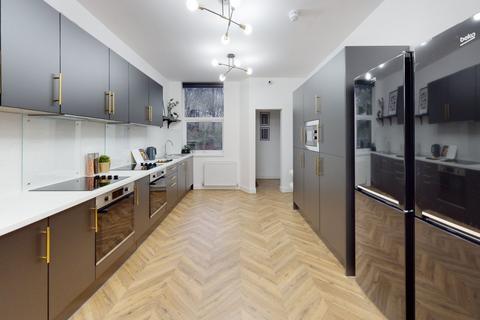 undefined, Central Road, Manchester, Greater Manchester, M20
