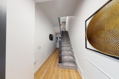 undefined, Central Road, Manchester, Greater Manchester, M20