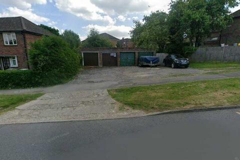 undefined, Elizabeth Avenue, Newbury RG14