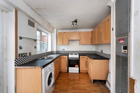 2 bedroom end of terrace house for sale, Halifield Drive, Belvedere, DA17