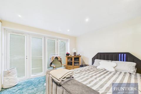 5 bedroom house for sale, Shelley Avenue, Cheltenham