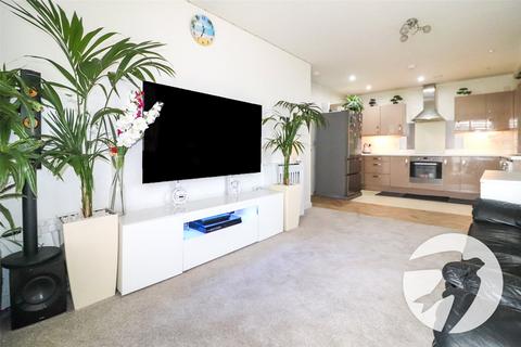 2 bedroom flat for sale, Larner Road, Erith, DA8