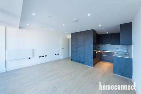 3 bedroom flat to rent, Colts Village Apartments,  Barking Road, London