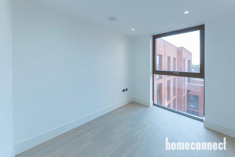 3 bedroom flat to rent, Colts Village Apartments,  Barking Road, London
