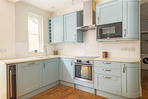 3 bedroom apartment for sale, Latchmere Road, SW11