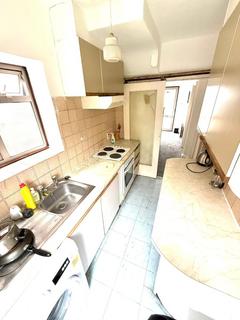 House share to rent, Cleveland Gardens, London