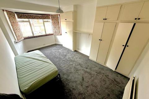 House share to rent - Cleveland Gardens, London