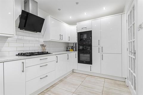 31 Greenlands, Cambridge, CB2 0QY