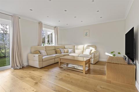 31 Greenlands, Cambridge, CB2 0QY