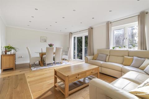 31 Greenlands, Cambridge, CB2 0QY