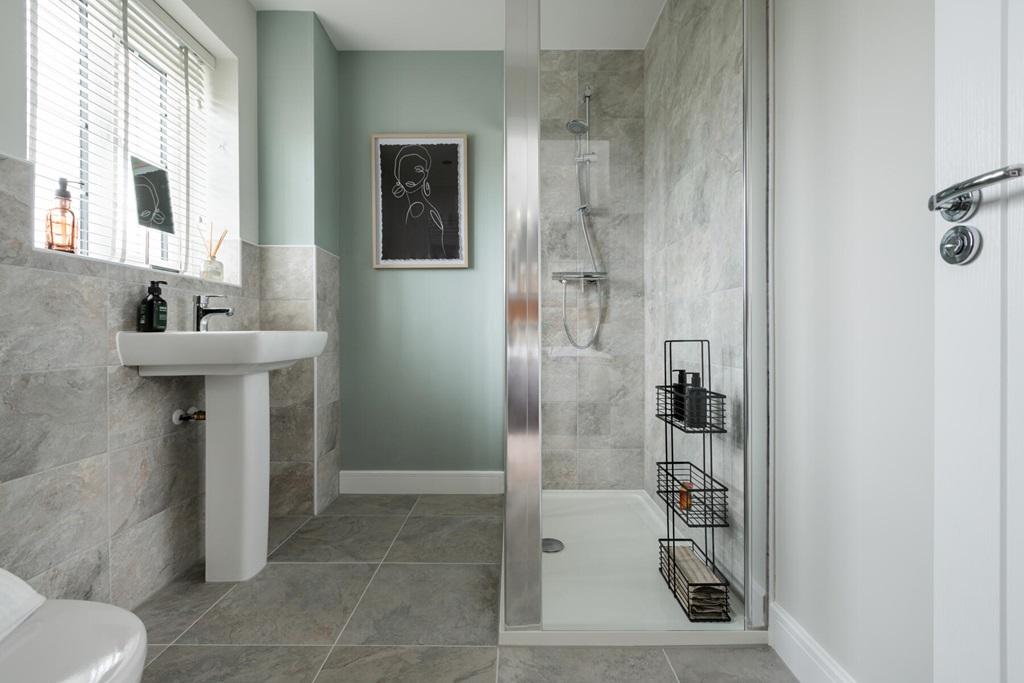Spacious en suite