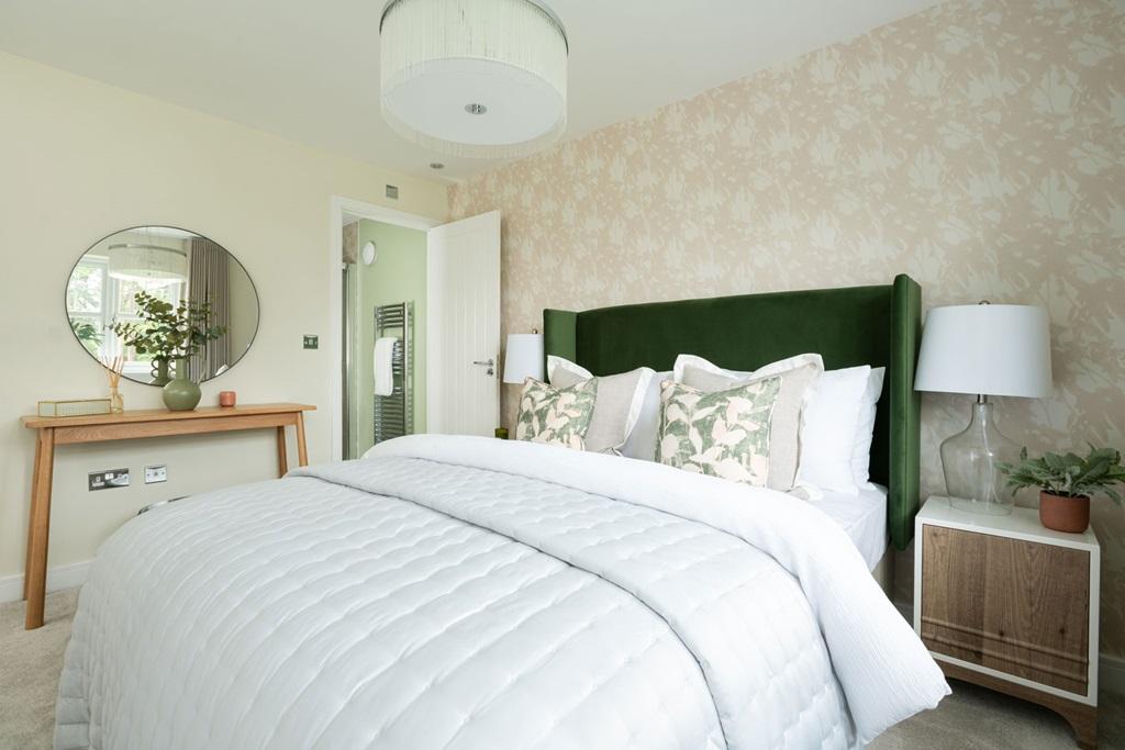 Plenty of room for a double bed and vanity...