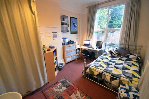 undefined, Belle Vue Road, Leeds LS3