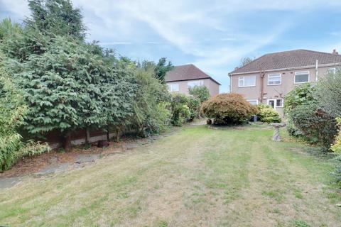 3 bedroom semi-detached house for sale, The Glen, Rainham RM13