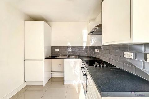 1 bedroom flat to rent, Spire View Paynes Road, Southampton SO15