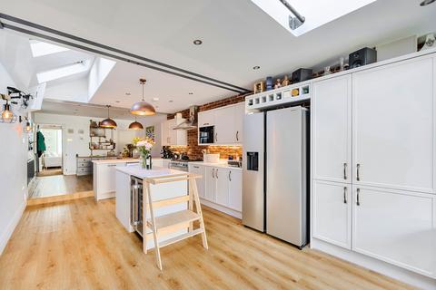 undefined, Church Road, Guildford, GU1