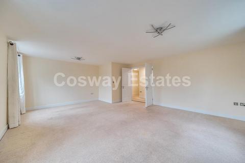 undefined, Gibbs Green, Edgware
