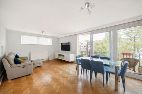 2 bedroom flat for sale, Monkton House, Haverstock Hill, London, NW3