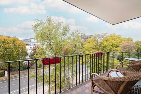 2 bedroom flat for sale, Monkton House, Haverstock Hill, London, NW3