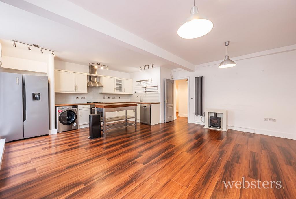 Kitchen / Lounge / Diner