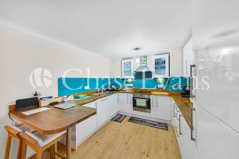 1 bedroom flat for sale, Saunders Ness Road, Isle Of Dogs, London, E14