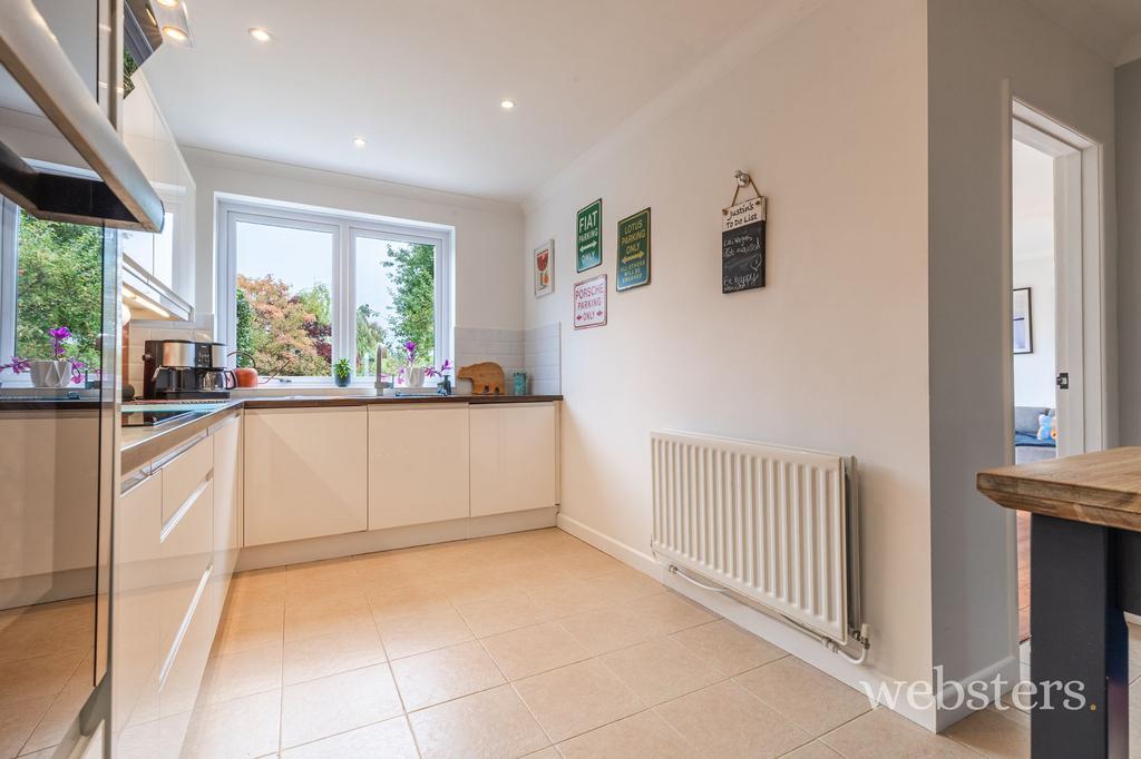Kitchen / Breakfast Room