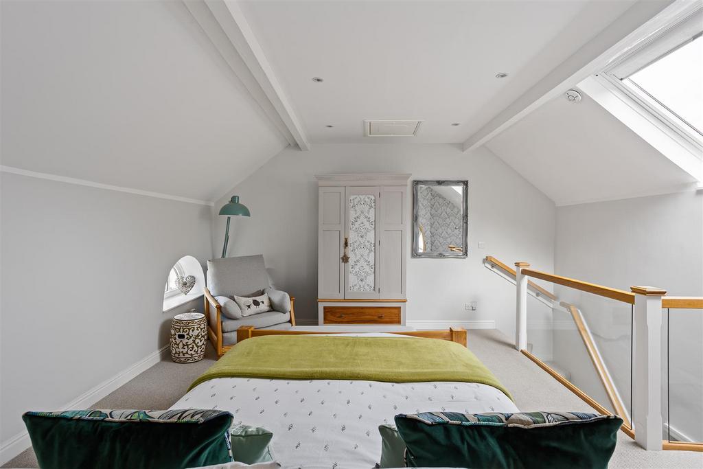 2 Willowgate Yard-17[1].jpg
