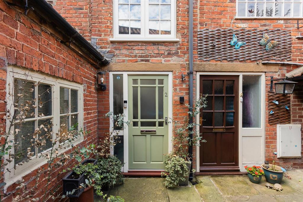 2 Willowgate Yard-27[1].jpg