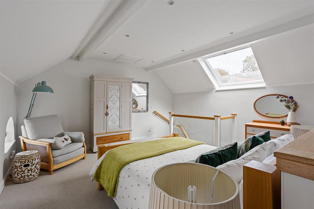 2 Willowgate Yard-16[1].jpg
