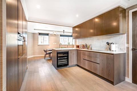 3 bedroom apartment to rent, New Cavendish Street, London, W1W