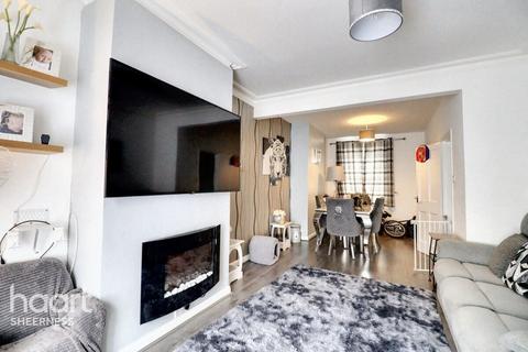 3 bedroom terraced house for sale, Invicta Road, Sheerness
