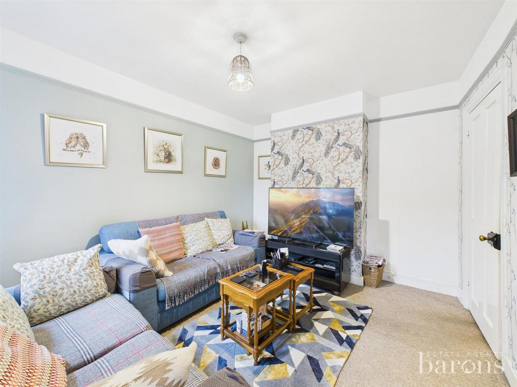 CAM05500 G0-PR0085-STILL005.jpg