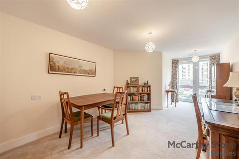 undefined, Josiah Drive, Ickenham