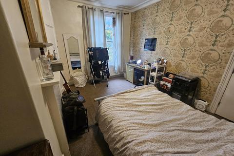 6 bedroom house to rent, Hyde Park Terrace, Leeds LS6