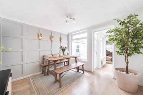 undefined, London Street, Chertsey, KT16