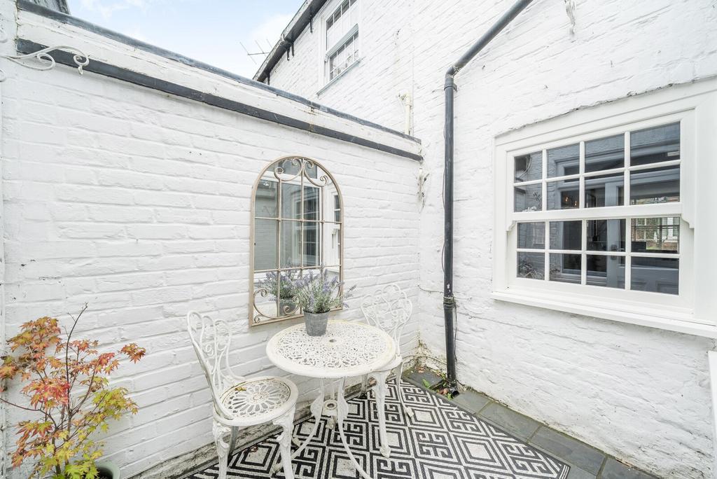 Private Courtyard