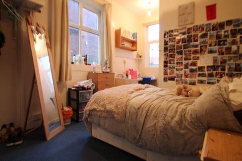 7 bedroom house to rent, St Michaels Villas, Leeds LS6