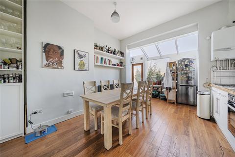 25b Ridge Road, London, N8 9LJ
