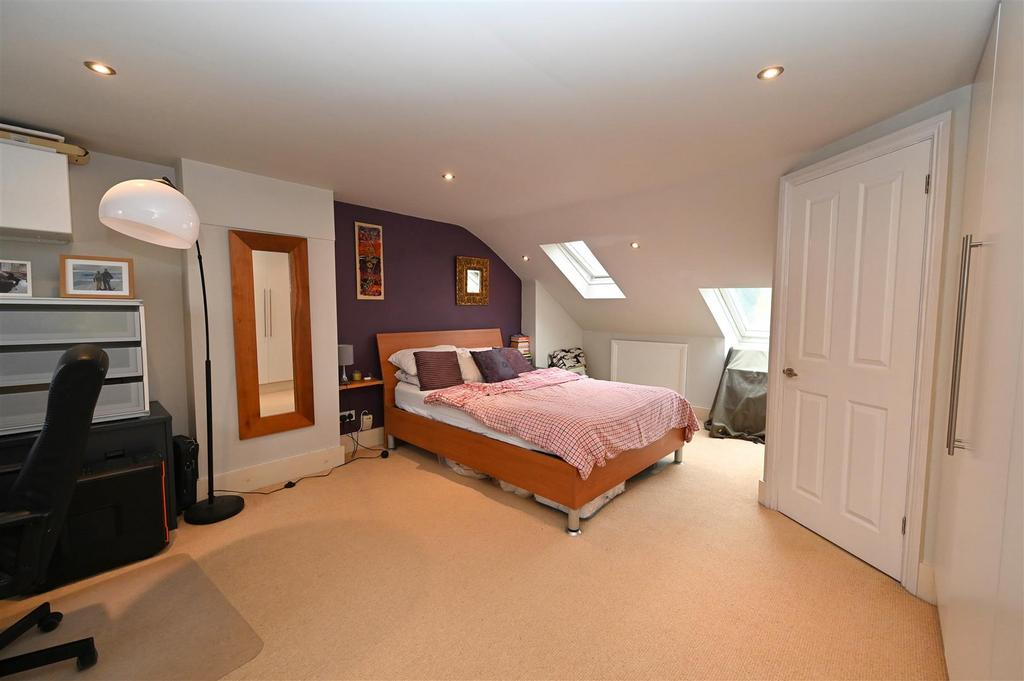 Bedroom1.JPG