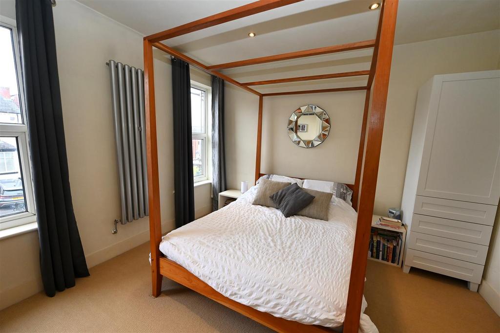 Bedroom2.1.JPG