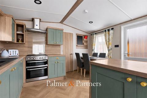 2 bedroom detached house for sale, Cymbeline Way, Colchester, Essex, CO3