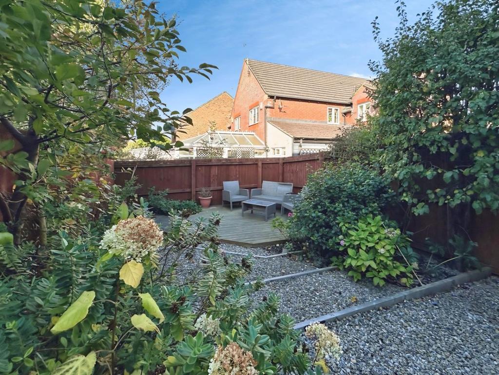 Bfa3401b-Garden 202.jpg