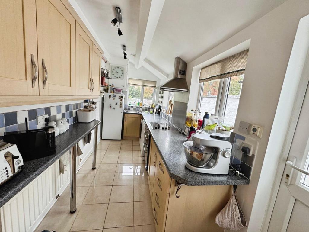 Kitchen.jpg