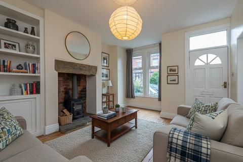 3 bedroom terraced house for sale, Pasture Grove, Leeds LS7