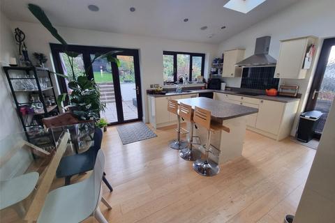 5 bedroom semi-detached house for sale, London Hill, Rayleigh, Essex, SS6