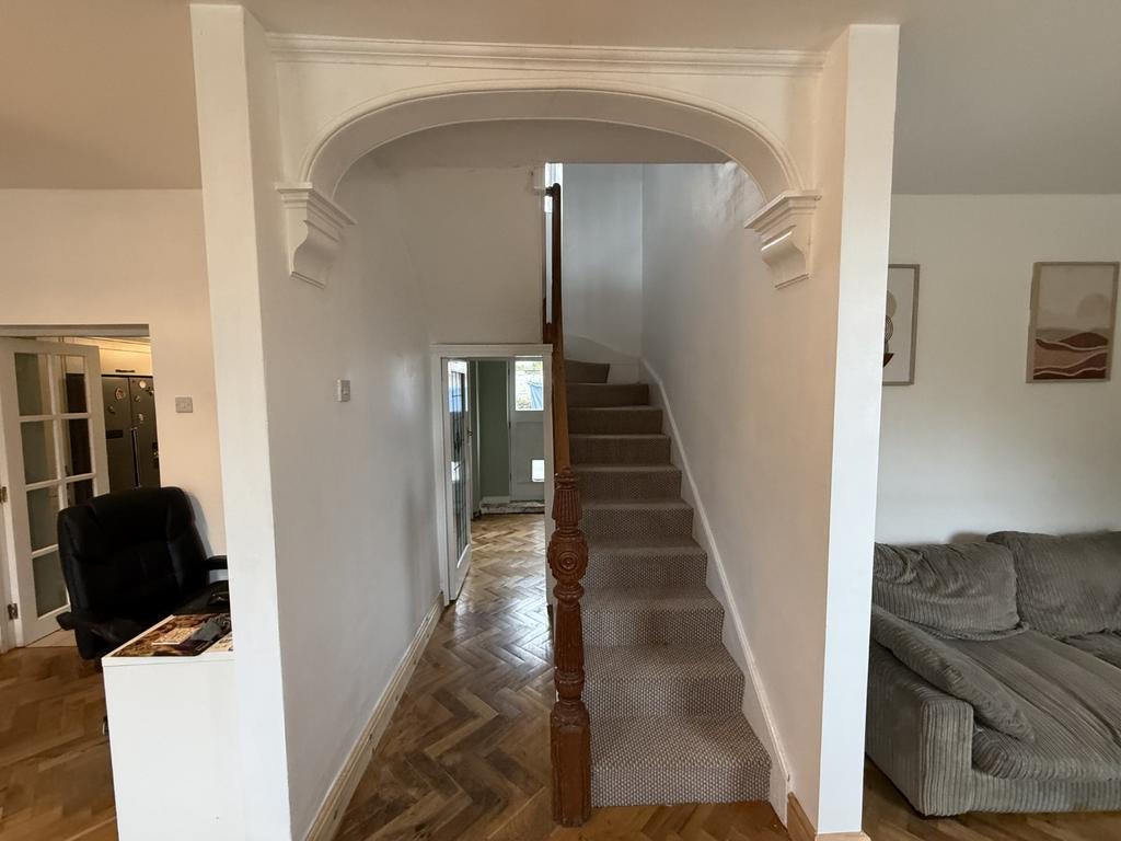 Front Lounge/Dining Area