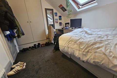 6 bedroom house to rent, Ebberston Terrace, Leeds LS6