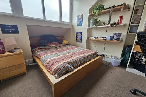 6 bedroom house to rent, Norwood Road, Leeds LS6