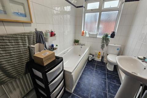 6 bedroom house to rent, Norwood Road, Leeds LS6